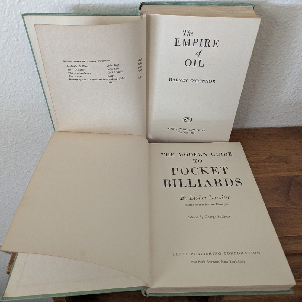 #5 Stack of 4 hardcover green vintage books - Picture 6 of 6